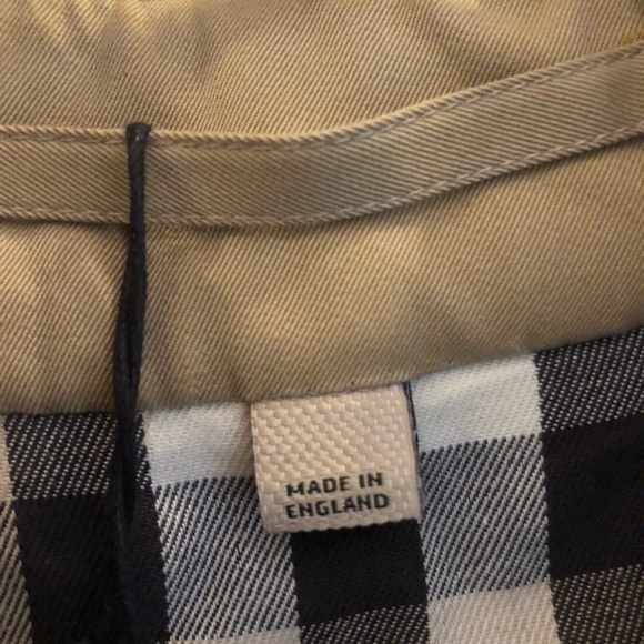 Men’s Burberry Trench Coat - Picture 6 of 6